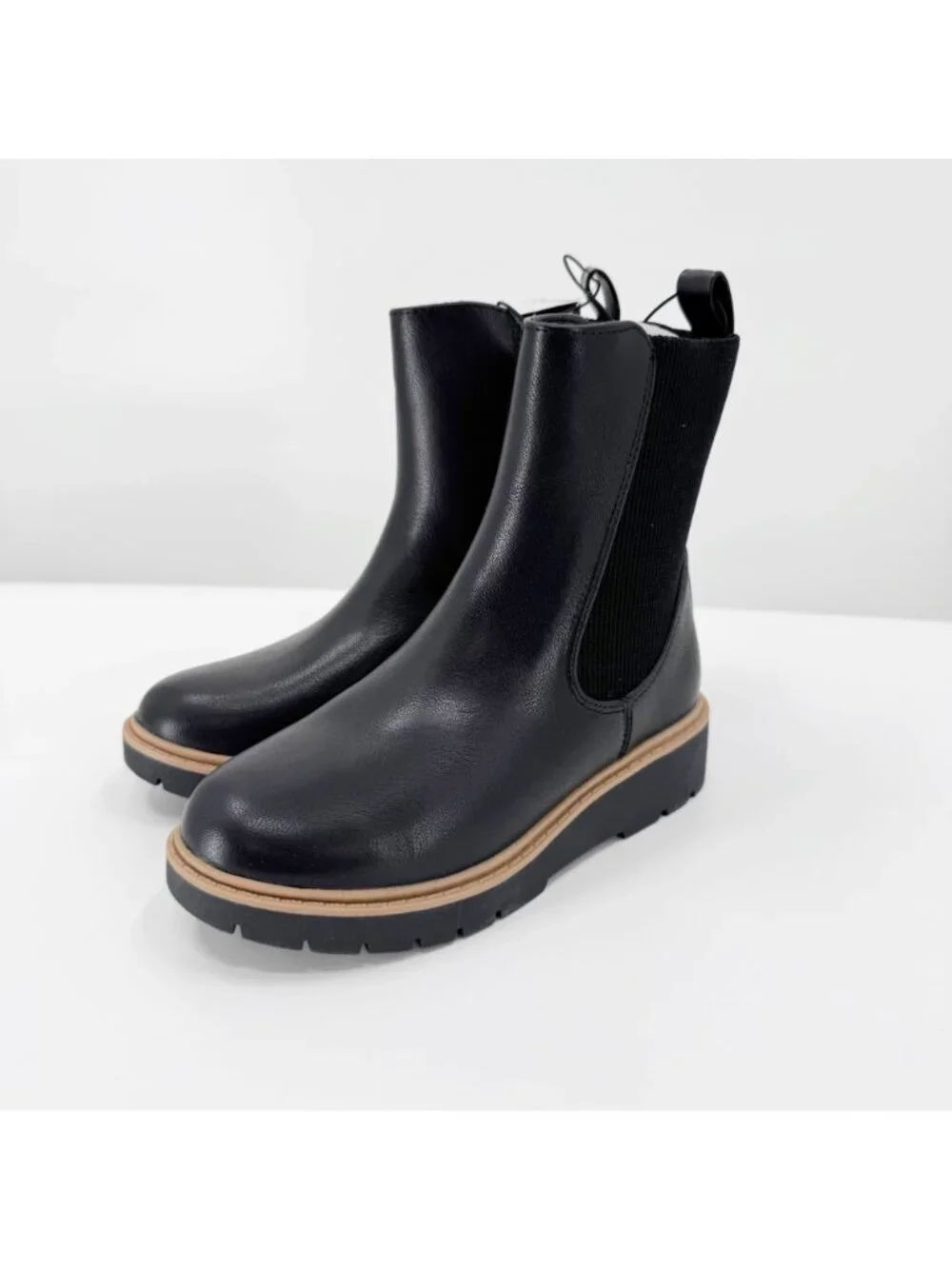 NEW art class Kids' Laurel Chelsea Boots - Black